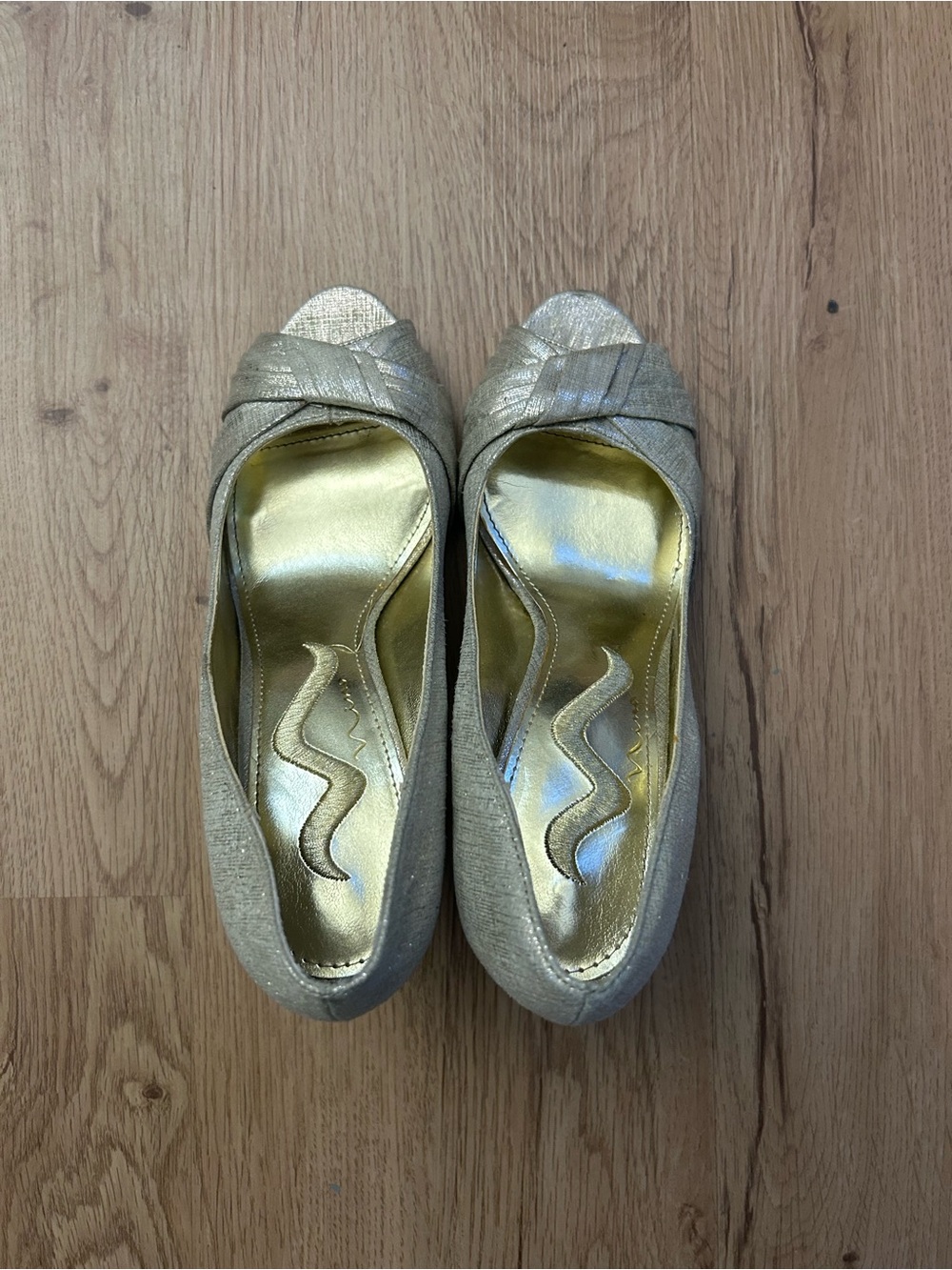 Pale Gold Peep-Toe Women's Pumps